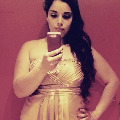 Cordobesa. Maquilladora. Estudiante de Ciencias de la Educación. Un dia sin sonreír es un día perdido. Lucha contra el Cáncer. Voluntaria en @oajnusalta
