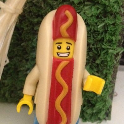 Football + Sausage enthusiast, consumer, dreamer, hypocrite, idiot. ig: peoplesnuggler