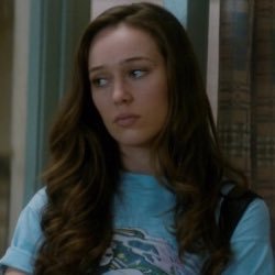 aliciatwrpg's profile picture. 