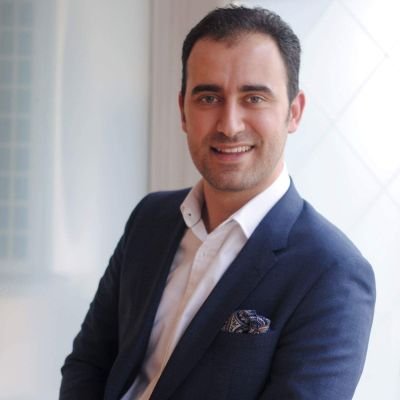 costescu's profile picture. Vizionar. Fondator. Geek. Om.