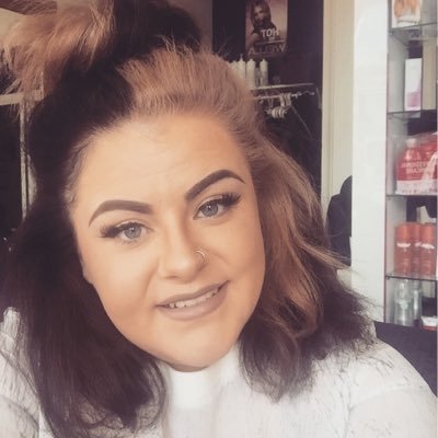 leannexmorrison's profile picture. 