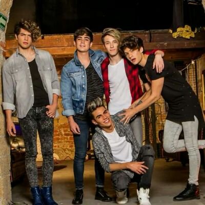Codersforever20's profile picture. 4 Locas Enamoradas de @somoscd9 @soyalonsovillal @soyalannavarro @soyfreddyleyva @bryanmouque @Josdice Integrantes: Jess @JessyLara02 *Cinna