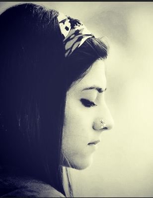 __misali's profile picture. Dedim ki; şu hepimizin karaladıkları'ndan bi'günlük çıkar gibi...
İMZA: @__aslhn ;)