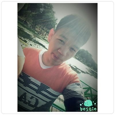 Kaunghsetlwinn's profile picture. 😂😂