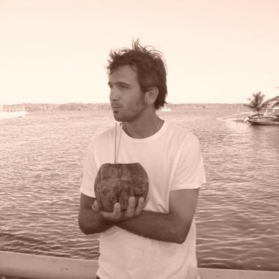 NiclasBin's profile picture. Capricorniano, simpatizante de River, trabajo con ventiladores y no discuto con fanáticos.