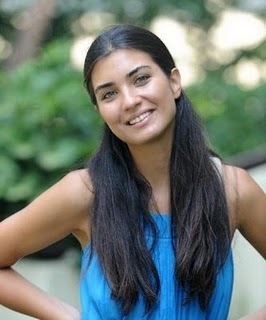 tuba_buyukustun's profile picture. 