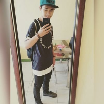 luckyvanro's profile picture. Respect yourself enough to know you deserve the very best✨