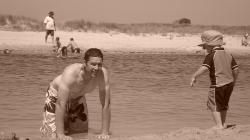 ccproaustralia's profile picture. 30 something husband of 1 and father of 3, into music, the arts motorcycling and network marketing. Makes for a busy Ray.