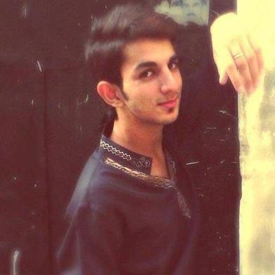 shaanzee23233's profile picture. 