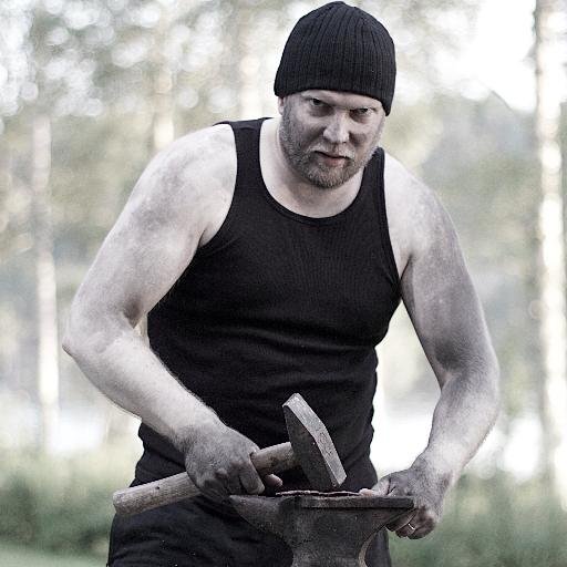 larha72's profile picture. Artist