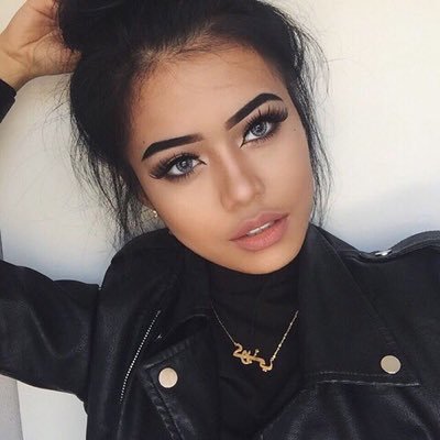 axuxa_11's profile picture. 