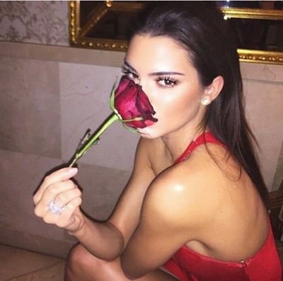 Kendall Jenner Fan Page Based On Photos