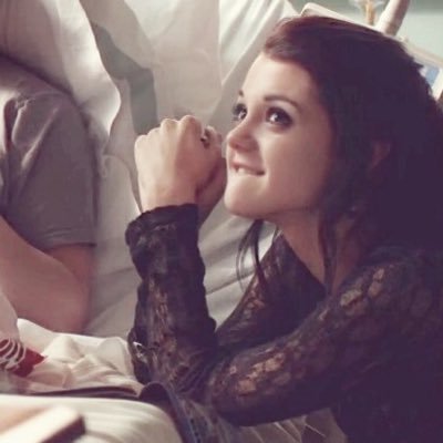 AilynParksRPG's profile picture. fini