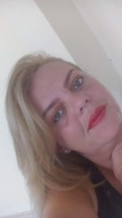 Vanessa_Ulian's profile picture. Por onde andas? Sei que trilhas o mesmo caminho que eu,que pisas os meus passos tal como eu piso os teus...