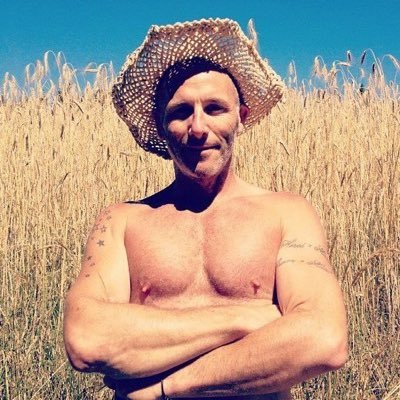 ergallais's profile picture. 