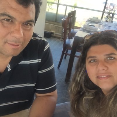 productora de eventos, full trabajolica!!! mama de una gran mujer de 13 años!!!! siempre con la cara llena de risa!!! tratando de ser feliz siempre!!!