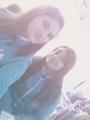 IgnaciaSepulve8's profile picture. me gusta escuchar música, leer, hablar con mis amigas, me gusta el color rosado y morado.
soy infantil, me gusta jugar y reír XD 
I love carpe diem 3