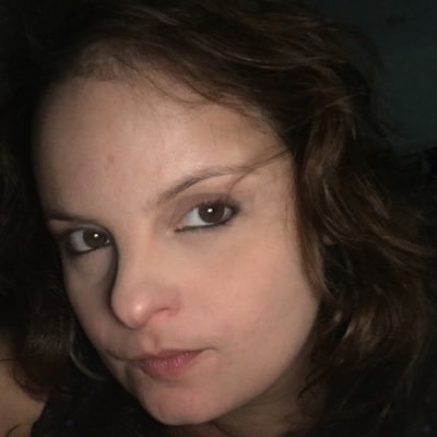 AleShcolnik's profile picture. Editora de Conteúdo do site https://t.co/izSXgNIaKq , fotógrafa , jornalista, blogueira de cinema e cultura, apaixonada por tattoos!!!!