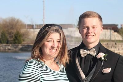 loethenjake's profile picture. 