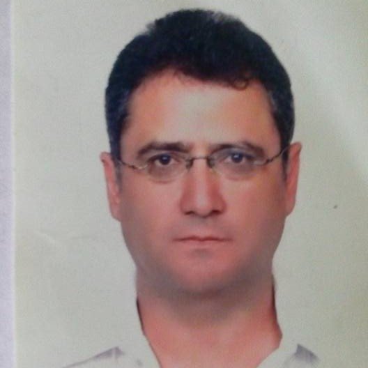 30 años en medios y en difusión, me gusta el soccer, americano, soy animalista, lector, me aficionan la geografía, la historia, los aviones.