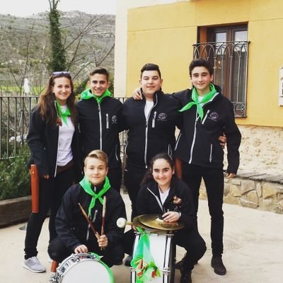 ¿Necesitas amenizar algún evento y no sabes cómo? Gaiteros Toques del Duero, grupo de jóvenes gaiteros que te lo pondrán muy fácil.