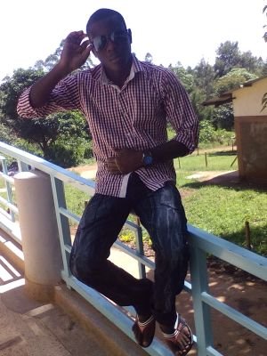 EtsimileEdward's profile picture. Genius ||Presenter by Birth ||Radio 📻 is Bae ||Kenya's Finest Most Humble African Child.   ||🔥A. F. C. Leopards & Manchester City🔥 Fun|| Badminton Prodigy