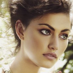 Hybrid/ wolf/ Vampire. {{RP|MV| #ouat|}} |Semi-Literate|