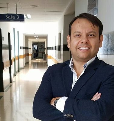 Economista - MBA, Especialista en Finanzas, Gerencia y Auditoria de la Calidad en Salud y Comunicación Política. Bogotá - Colombia
