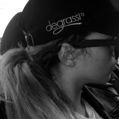 sorayarpgdab's profile picture. jeune fille modèle qui en cache bien sous sa dentelle