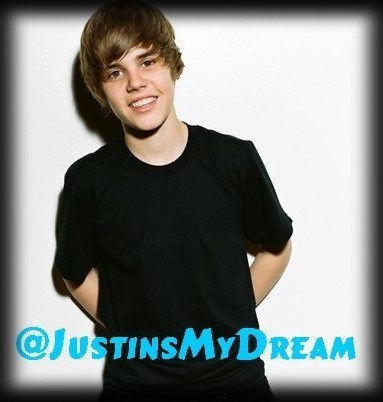 We love. We support. We want him for us ! Justin is SINGLE and ready to MINGLE ! (LLL'