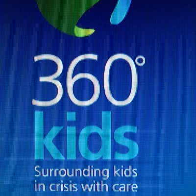 lesleysahakian's profile picture. 