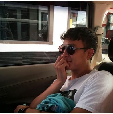 MuhammadRizkyMD's profile picture. Jangan lupa bahagia ya |
kesuksesan tidak akan mengkhianati sebuah proses nyathink positif