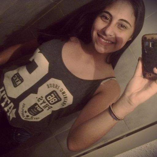 MaiOviedo286's profile picture. A veces la clave está en desaparecer por un tiempo y olvidarse de todo! :|