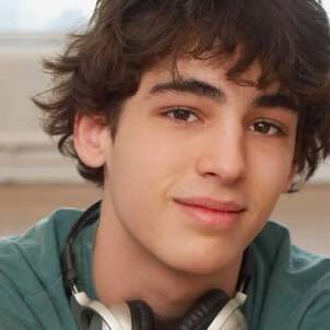 MIKEBROWN0305's profile picture. Ｉ'm in the Lambrick Park Secondary School .