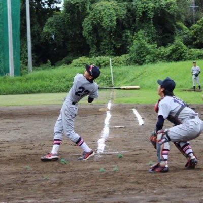 浦和西高校→慶應義塾大学理工学部数理科学科→教員(数学・野球(野球部長))