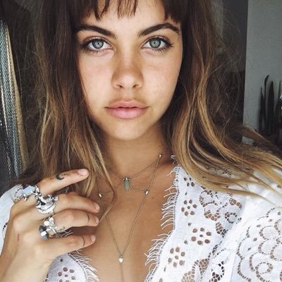 Lasharpgwhc's profile picture. it's goes and it's golden