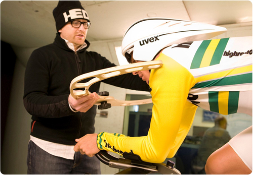 독일 Uvex Bicycle Helmet 
Sportsglasses  
Korea 독점수입Agent
Protecting People
Fun in Safety