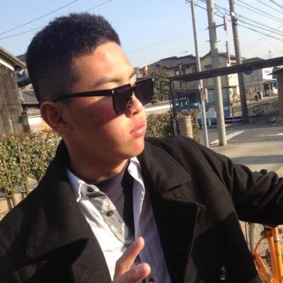 y8949masahiro3's profile picture. ＲＤＦ２  硬式野球やってます！
誰でもFollowme!!
韓国と日本のハーフ&ハーフ
でも喋れんし行ったことない