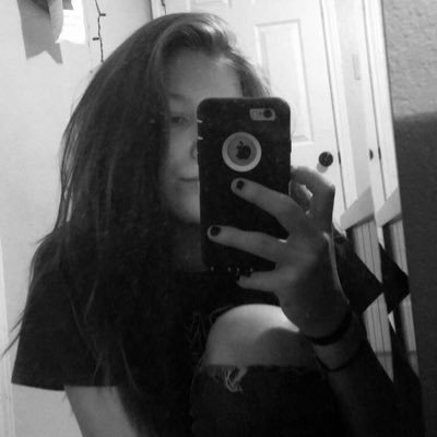 sskkyy_rraaee's profile picture. chs