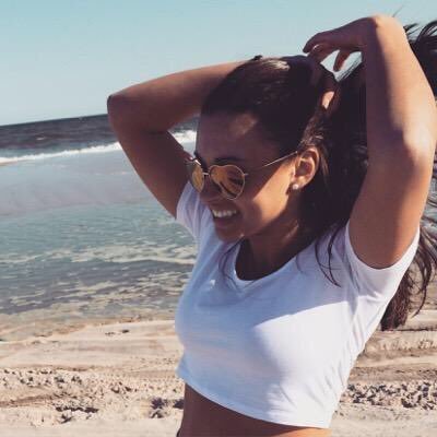 AllieVasqu23's profile picture. do all, trust a few