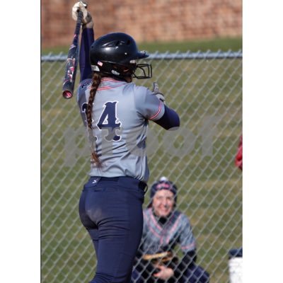 nicolecatalin18's profile picture. 