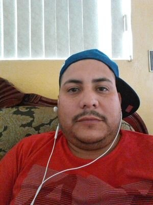 pollorl22's profile picture. vive la vida loca!!!!!