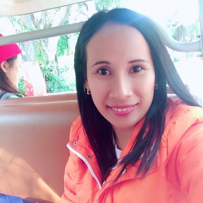 nadine_juezan's profile picture. 