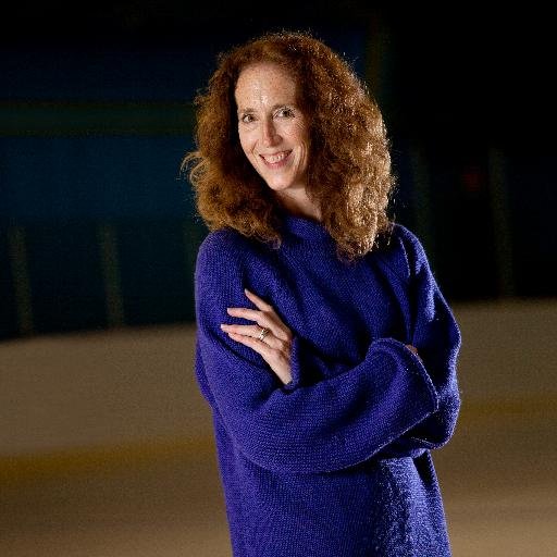 Hi! I'm Kim a Youth Ice hockey dietitian, author, creator of the Create a Championship Plate Fueling System and mom of a goalie and forward :-)