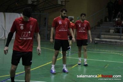 nachogar15's profile picture. Estudiante de Ingeniería Electrónica Industrial y Automática. Jugador del Club Polideportivo Bejarano Balonmano y arbitro. Osos Rugby Béjar.