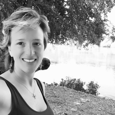 RosarioChile's profile picture. CoCreadora de @pro_spirit. Entrenadora. Master Coach en PNL. Coach en CNL. Conductora de radio. Blogger. Mamá enamorada de su Tribu!