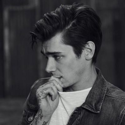 adamrpghwl's profile picture. adam par pour en vers avec de sans sous.
