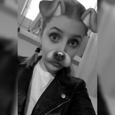 17 years old ~ Directioner ♡~ 5SOSFamily ♡ ~ Instagram: @lizandpepe_