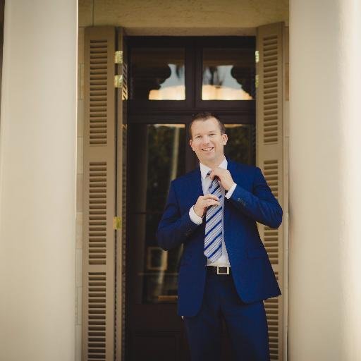 fifofinancial's profile picture. 