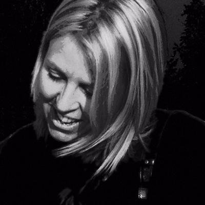 With the lick of a flame she came, belting out a toon #electropop #synthpop #indiemusic #singersongwriter aka rel o'keefe & @ozrokchik